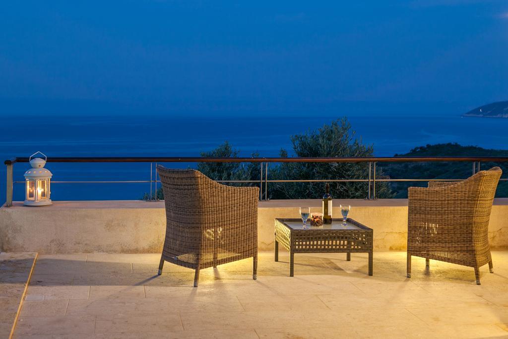 Olivia'S Villas Of Luxury Kalivia  Extérieur photo