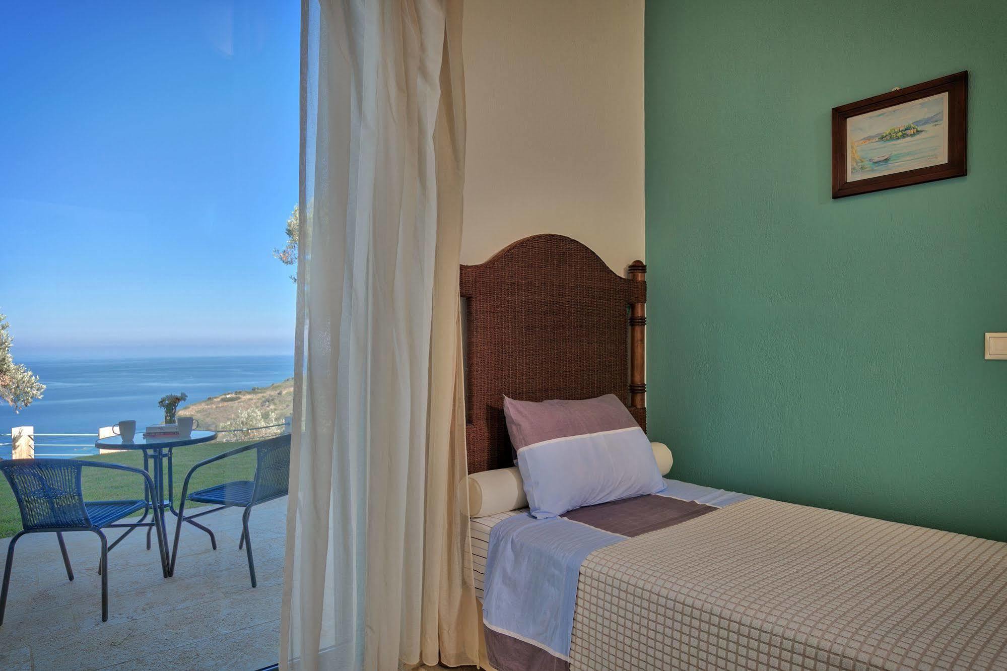 Olivia'S Villas Of Luxury Kalivia  Extérieur photo
